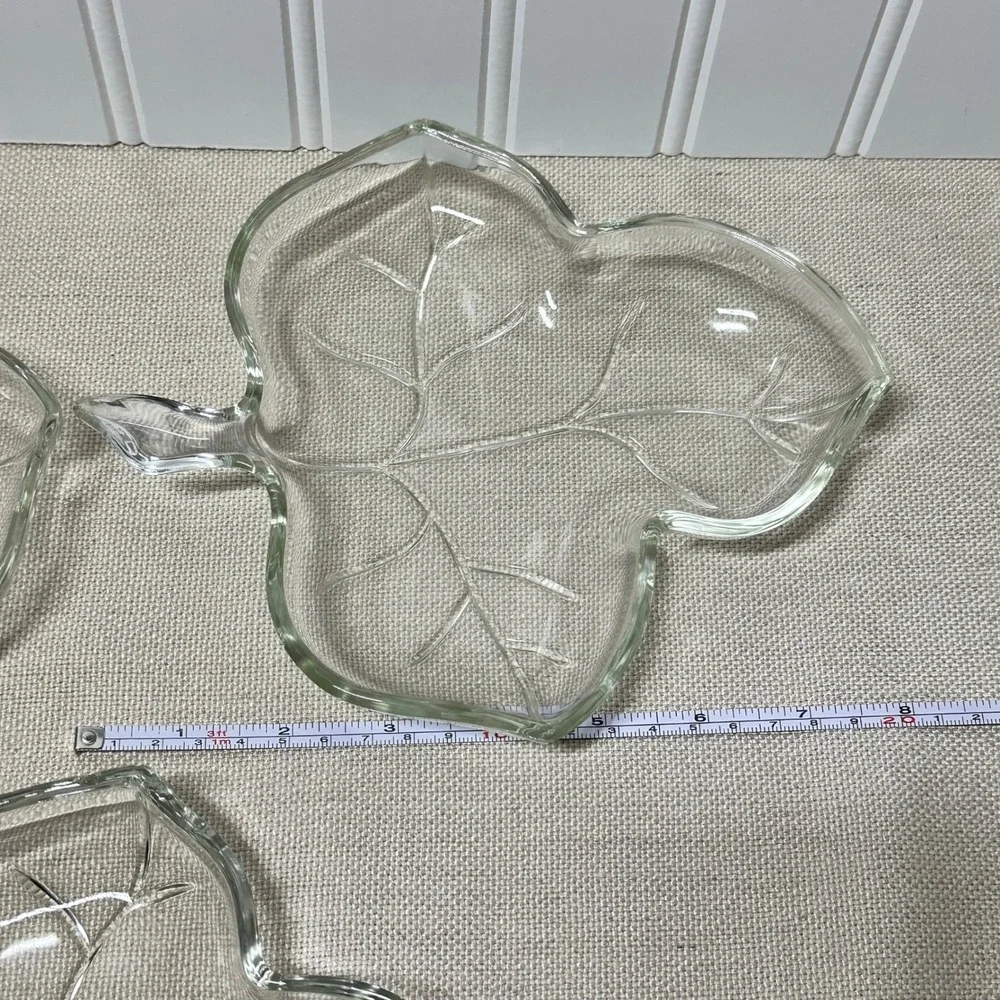 Vintage Leaf Glass Bowls‎ Set of 5 Clear Clover Shape Excellent Condition 8 Inch